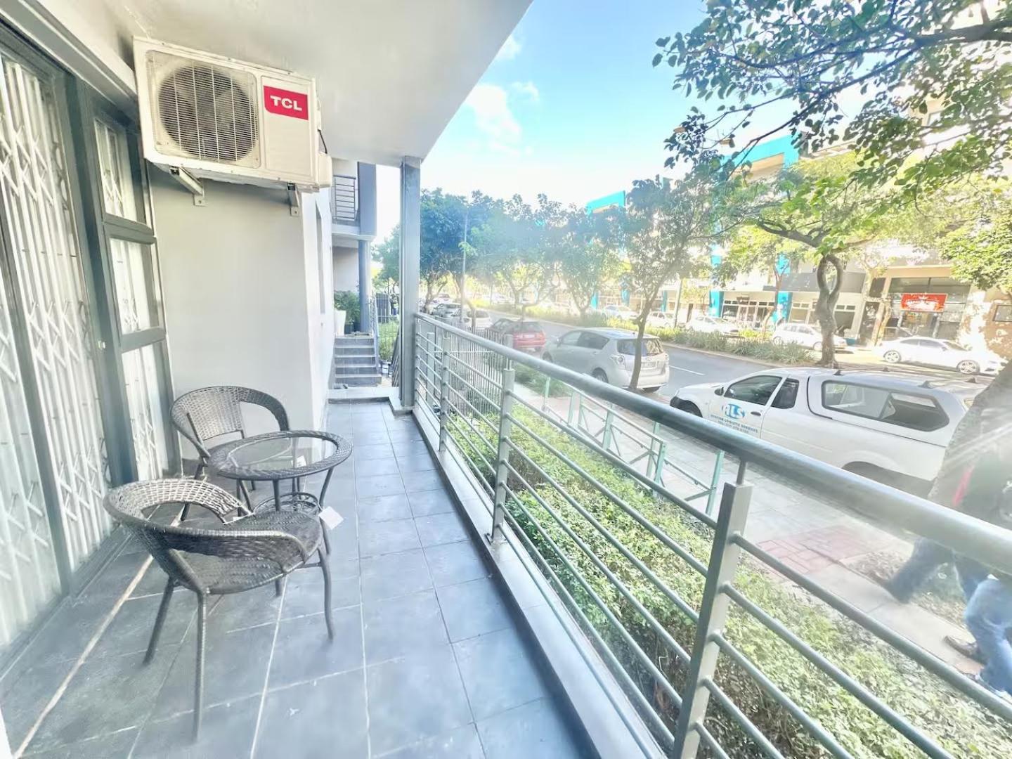 Stunning 2 Bed - Rooftop Braai Area - Sunset Views Дурбан Экстерьер фото